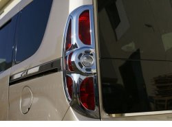 Chrom rmeky zadnch svtel Opel Combo D